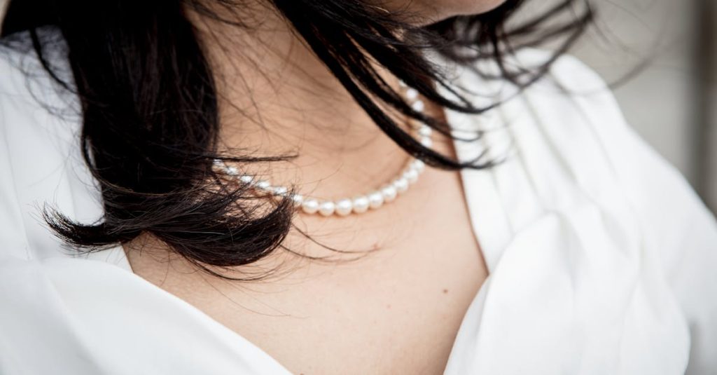 trending pearl jewellery sets for summer